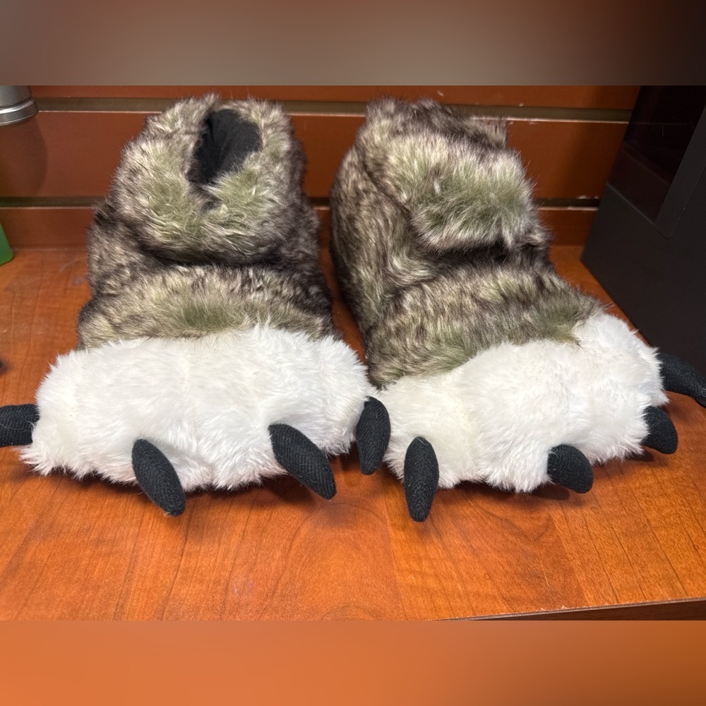 Faux Fur Monster Claw Slippers - Olive Green & Cream - Picture 2 of 3